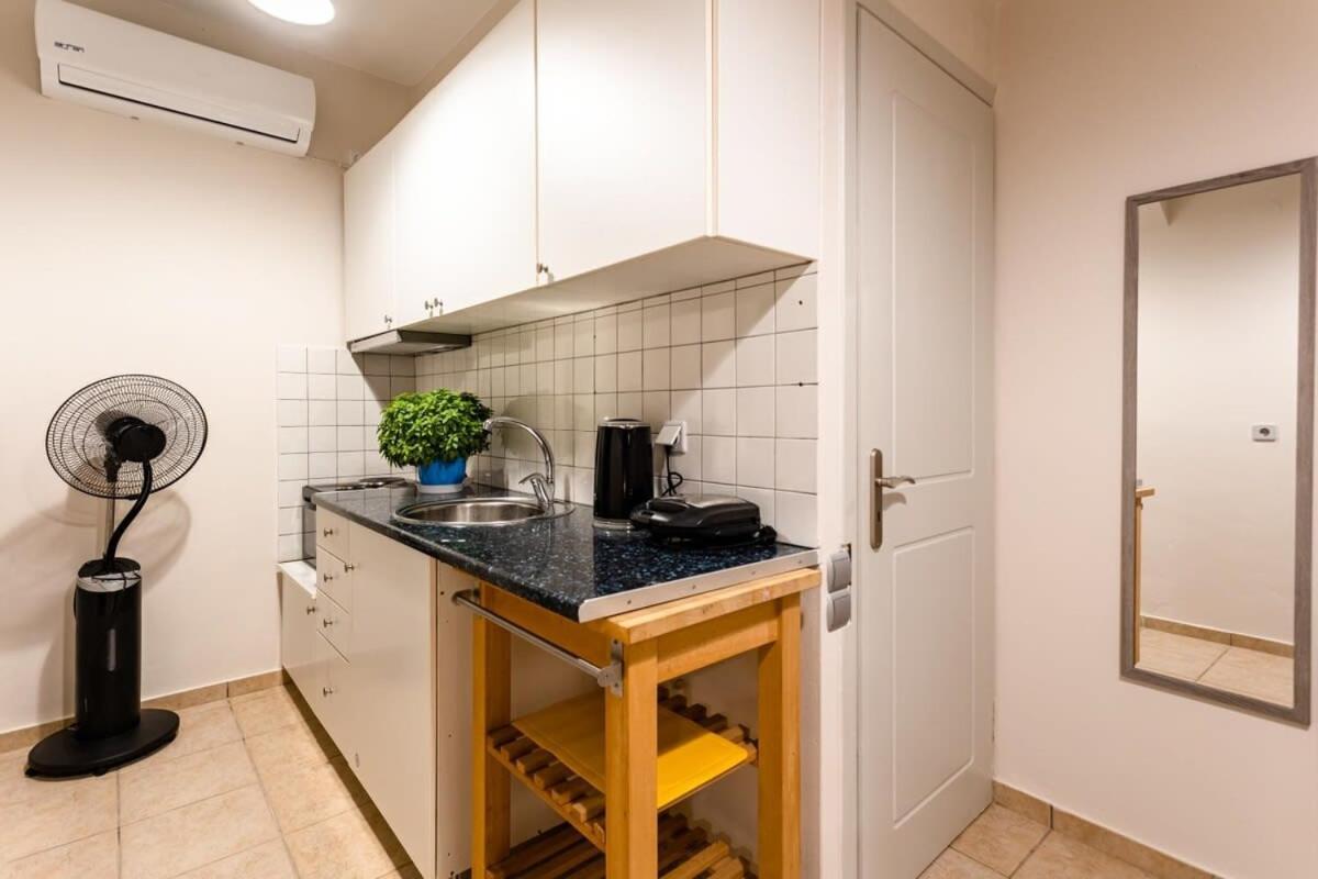 Kitries Summer Getaway - Eden Sandy Suite Kitriai Luaran gambar