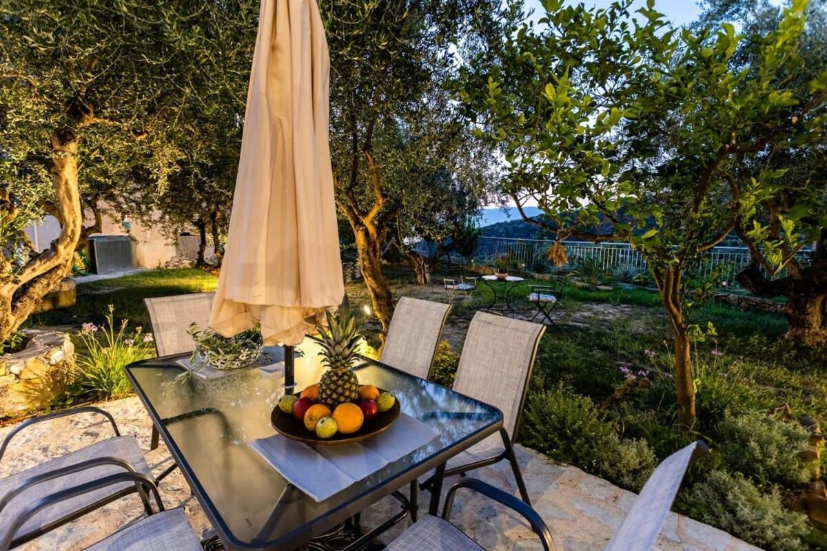 Kitries Summer Getaway - Eden Sandy Suite Kitriai Luaran gambar